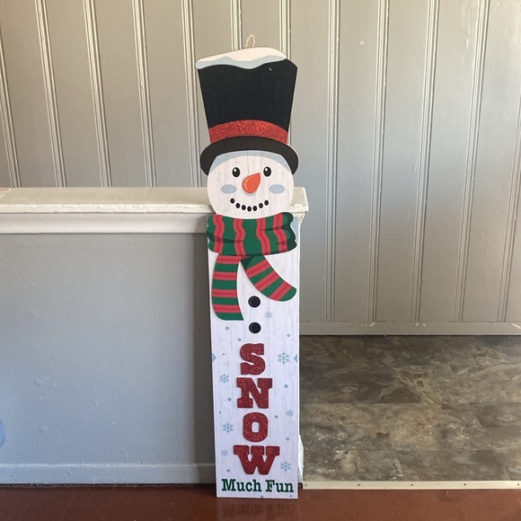 NWT- 48” Glittered LET IT SNOW Snowman Wooden Leaner or Hanger Decoration Sign - Picture 14 of 17